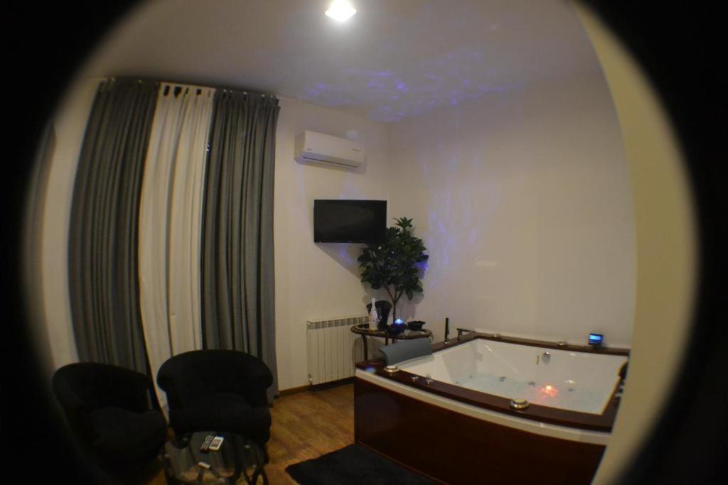 Bed & Breakfast Frida Katanya Dış mekan fotoğraf